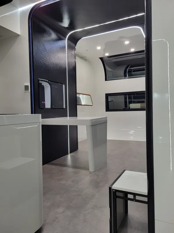 Nestron Cube Two X interior hallway with window