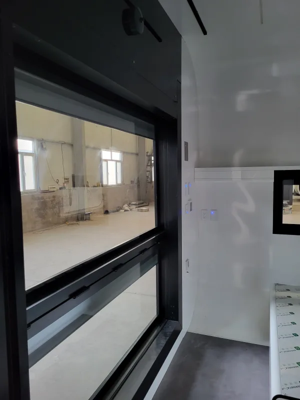 Nestron Cube Two X interior with glass door and window